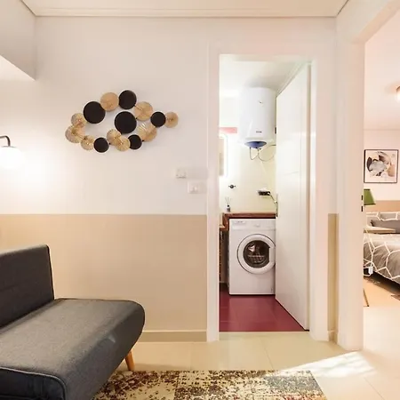 Lime - Cozy Gem With Private Parking *