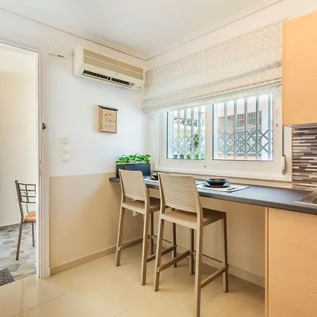 Σπίτι διακοπών Lime - Cozy Gem With Private Parking Καλαμάτα