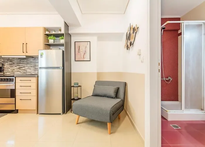 Lime - Cozy Gem With Private Parking Καλαμάτα