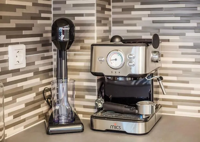 펜션 Lime - Cozy Gem With Private Parking